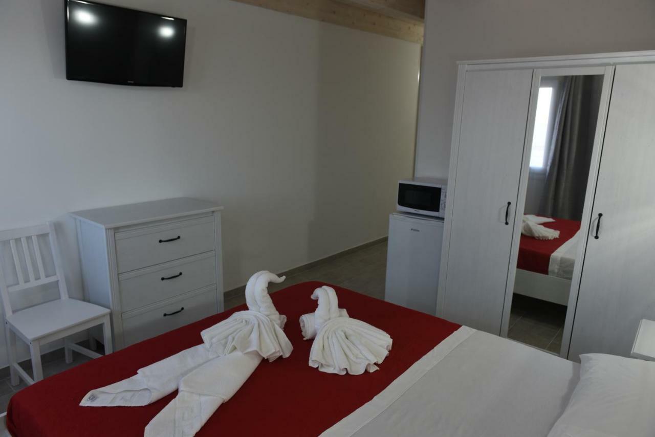 B&B Lady Jolanda Порто-Чезарео Экстерьер фото